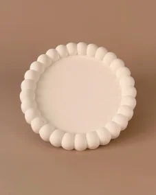 Minimalistická sádrová podložka